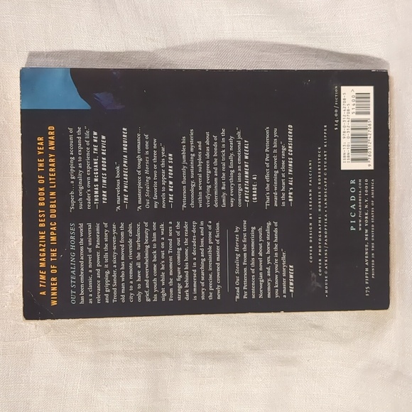 Book Club Bundle Novels Paperback Life of Pi Contemporary Lot of 6 Map of Love - Picture 12 of 14